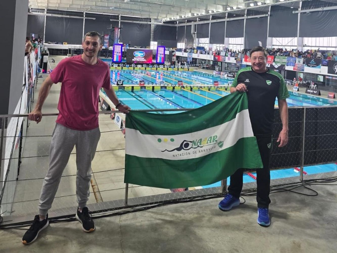 Agustin Curvino y Edgardo Burzio lograron podio en el Master Open de natación en Buenos Aires