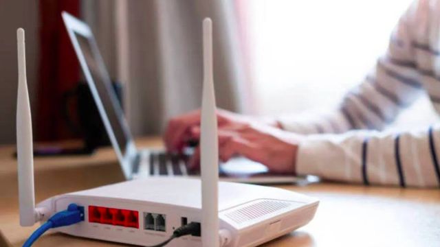 Tu vecino podría estar robándote wifi sin hackearte: cómo protegerte en simples pasos, según un experto en ciberseguridad