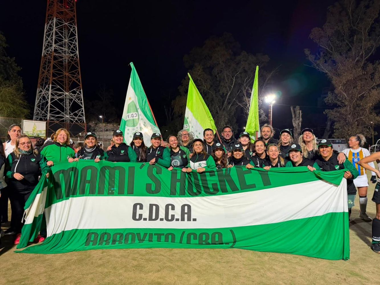 Las Mamis Hockey del Deportivo y Cultural lograron el 3° puesto en Santiago del Estero