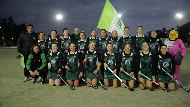 Las Mamis Hockey del Deportivo y Cultural lograron el 3° puesto en Santiago del Estero