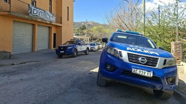 Encontraron muerto a un empresario en su vivienda en La Falda.