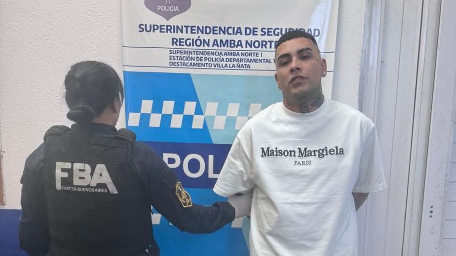 "Amenazaron a su hijo": la defensa de Callejero Fino para explicar por qué llevaba un arma