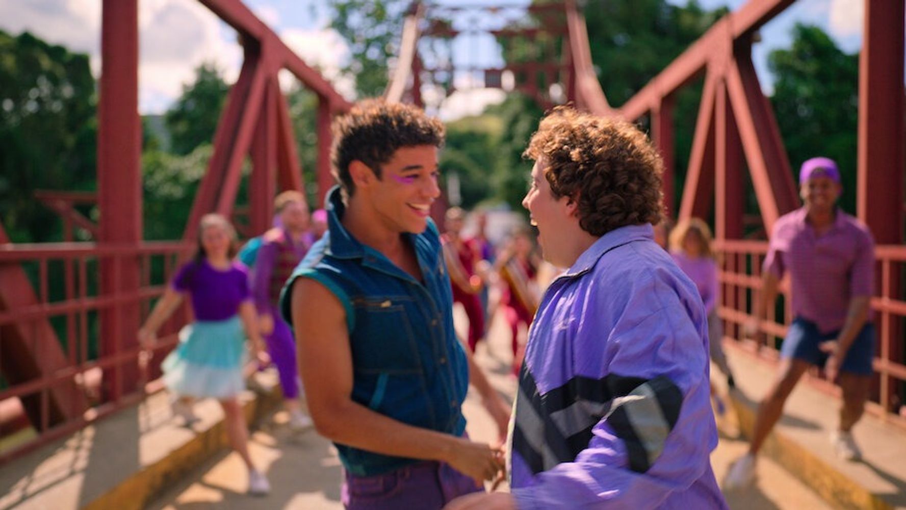 “Quince días” tiene una duración de aproximadamente 100 minutos y está disponible en Netflix desde el 19 de agosto de 2026.