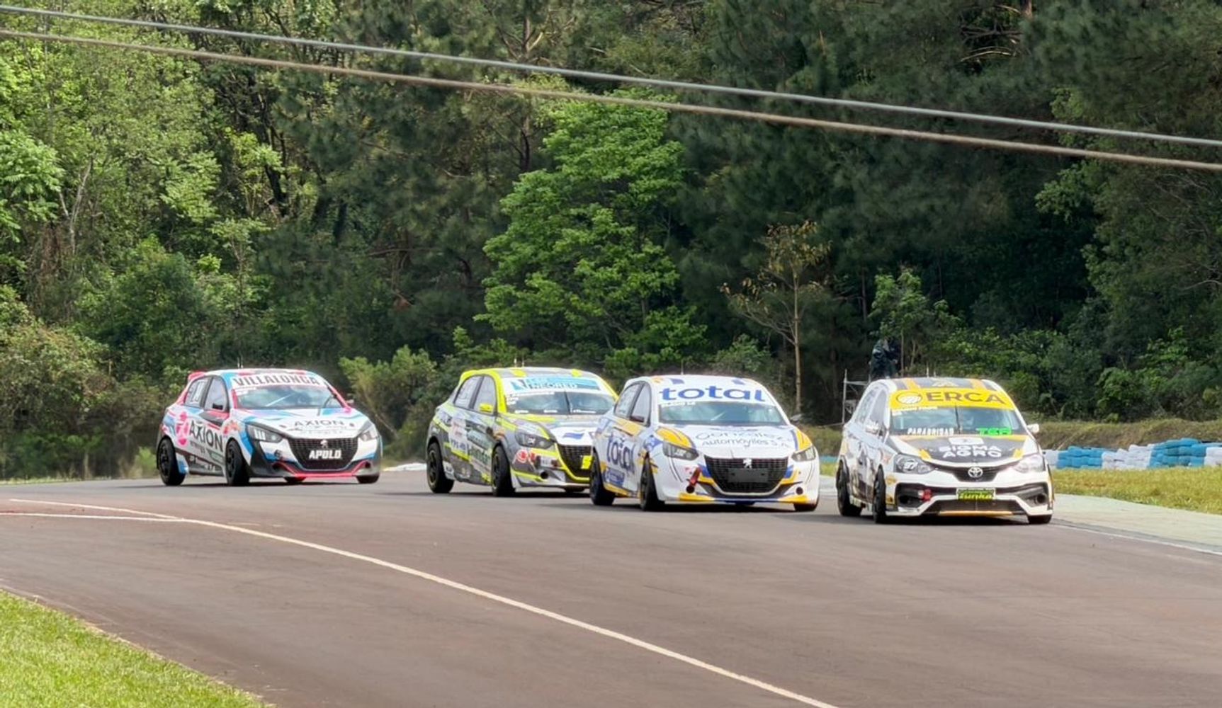 Turismo Nacional: Oberá volvió a vibrar con tribunas colmadas y grandes carreras.