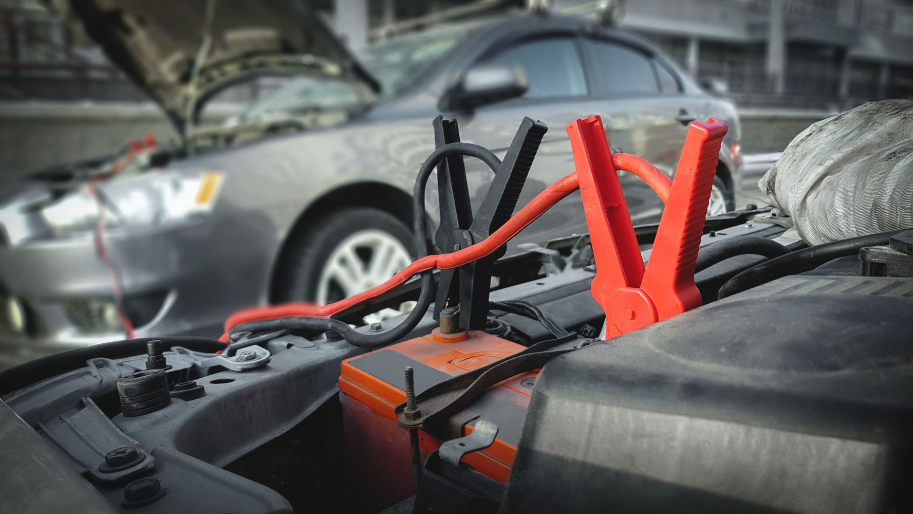 Una solución clásica: el puente entre autos.