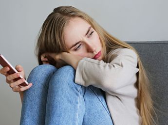Si pasas más de dos horas y media en las redes sociales, podría haber síntomas de depresión, según un estudio