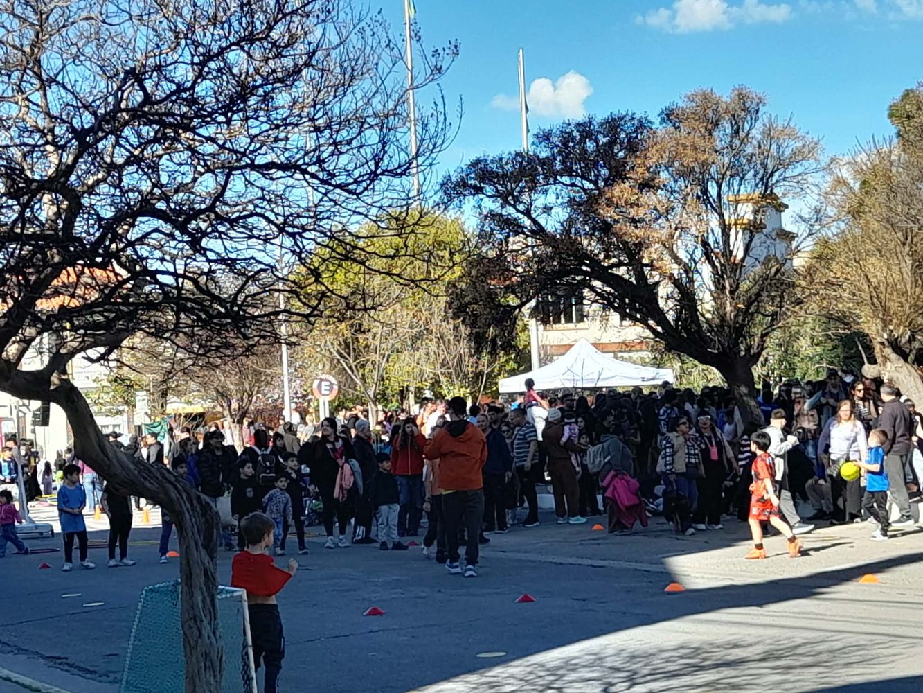 Día del Niño: la Plaza Belgrano se llenó de familias y actividades