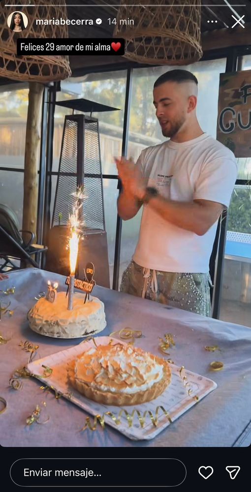 Así fue el íntimo festejo de cumpleaños de J Rei a pesar de la detención de Callejero Fino