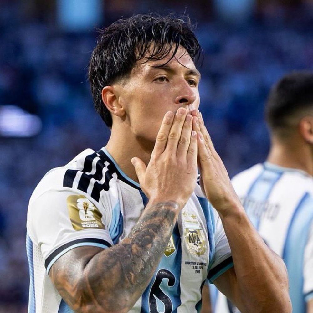 Messi/Licha Martínez.