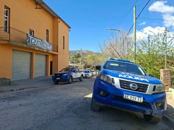Hallaron muerto a un hombre en una vivienda de La Falda