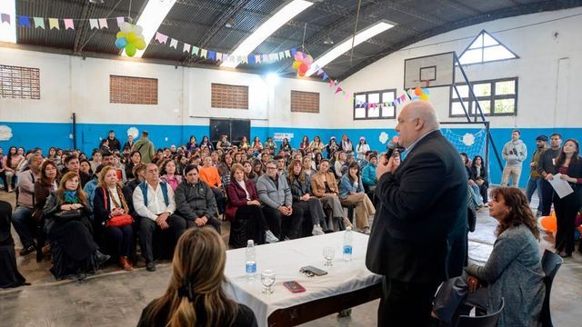 La cartera que conduce Federico Masso realizó un homenaje a los agentes retirados durante la III Jornada de los Trabajadores de la Niñez.