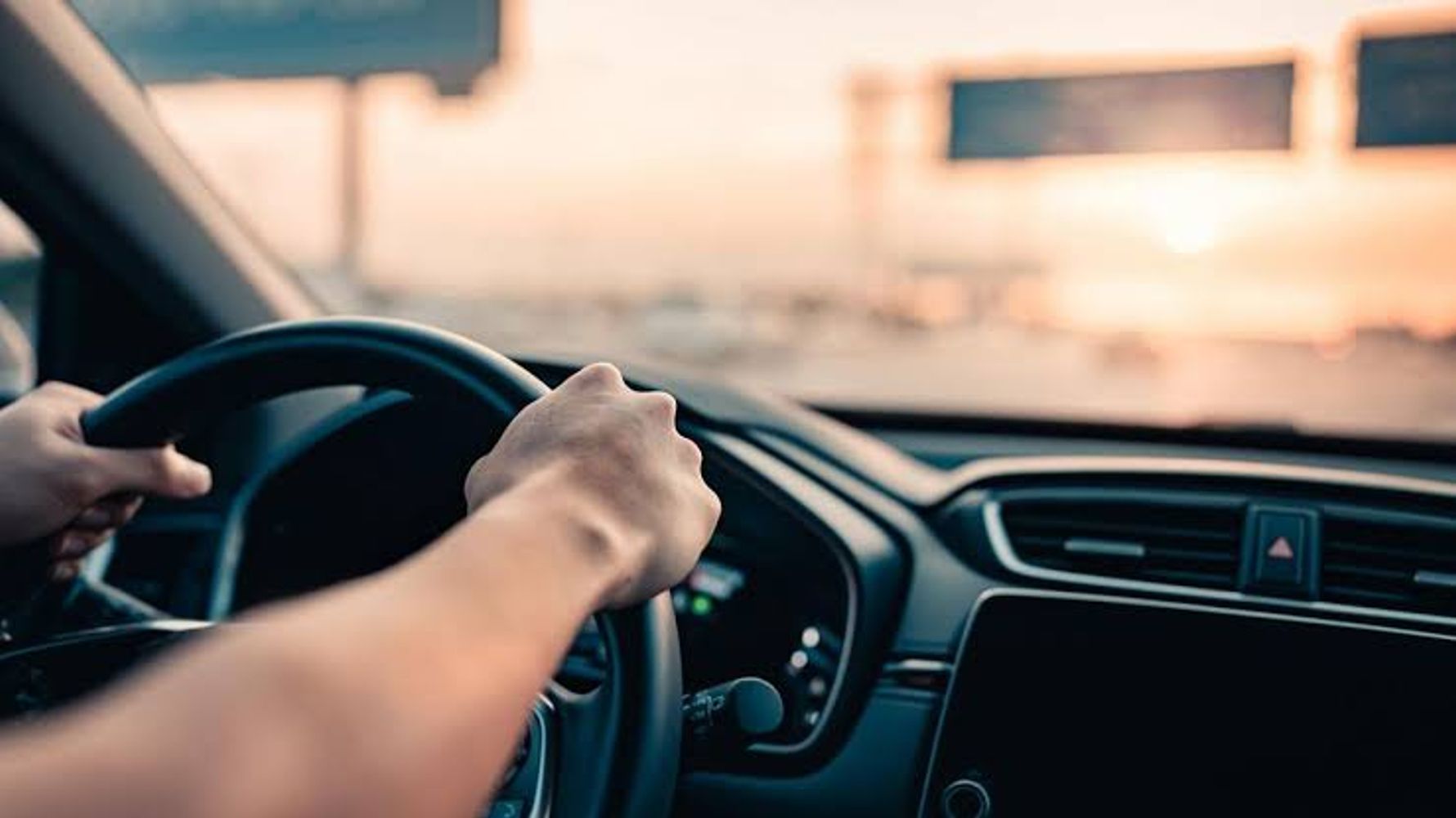 Conducir más rápido no ahorra tiempo y hace gastar combustible, según un importante estudio de la Universidad de Minnesota