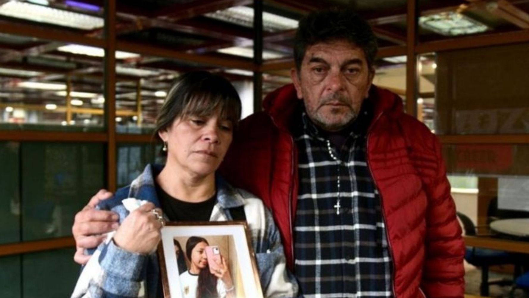 Los abuelos de Agostina Vega hablaron de las llamadas falsas.