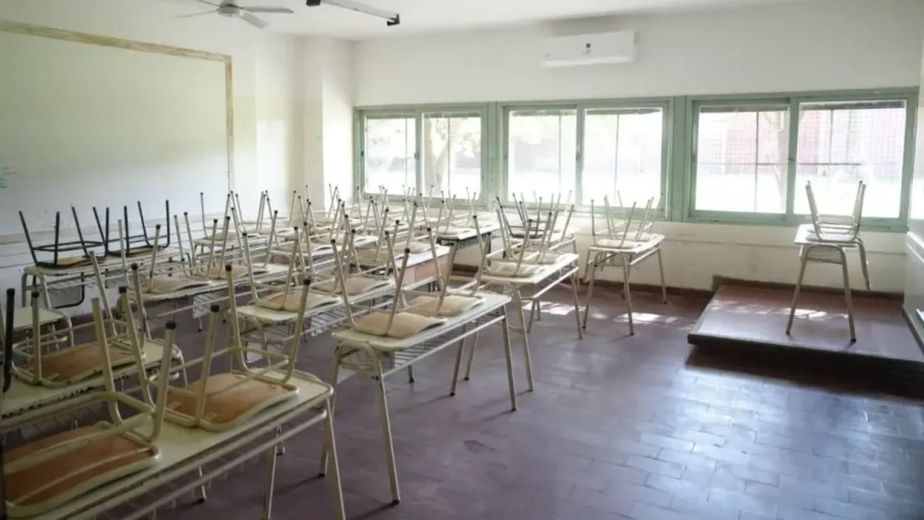 Alarma en Córdoba: un alumno llevó un arma y amenazó a sus compañeros
