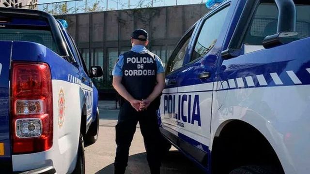 Amenazó a una vecina con una bomba.