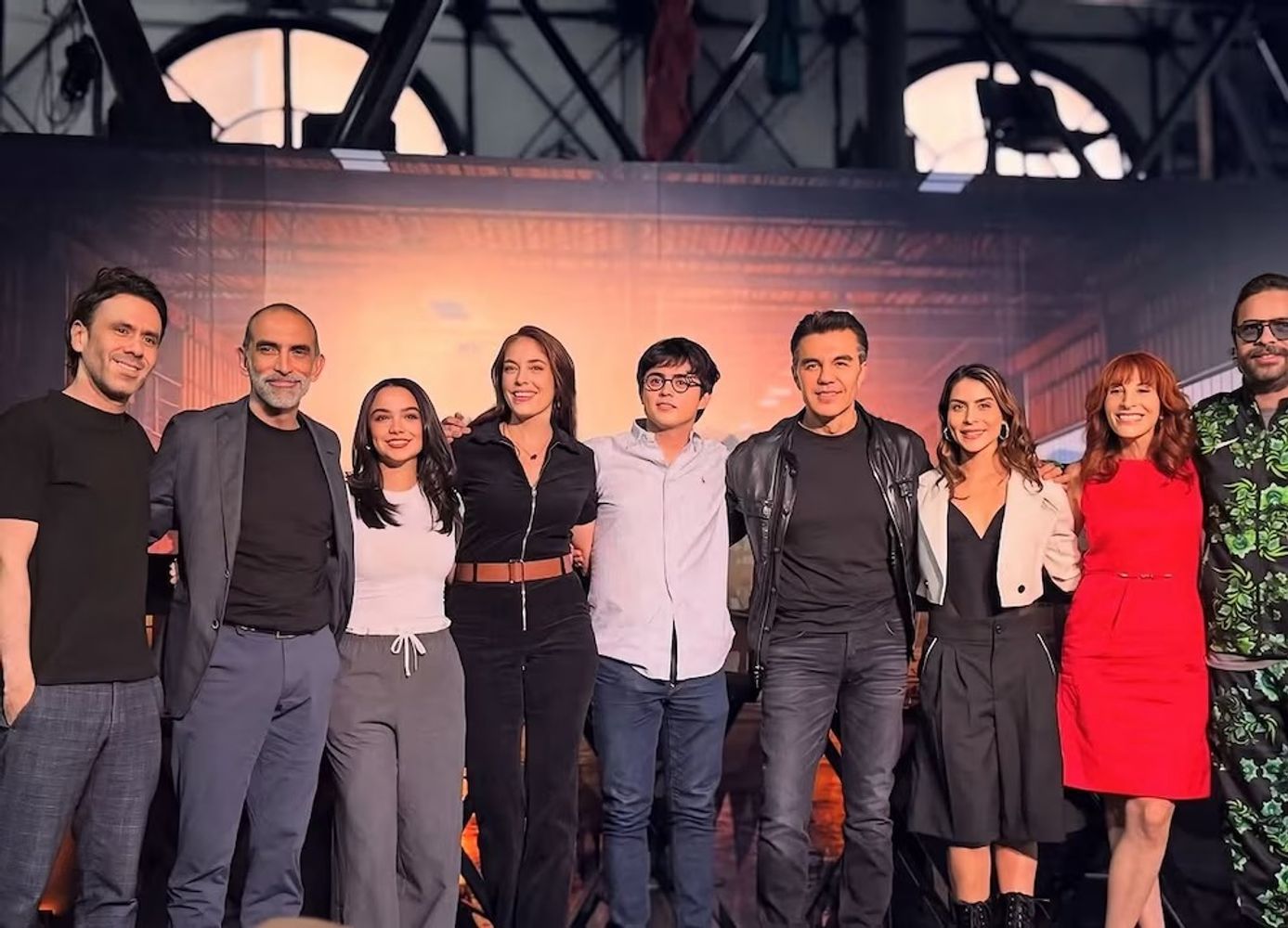 El club del pie izquierdo reúne a diferentes figuras del cine y la televisión mexicana.