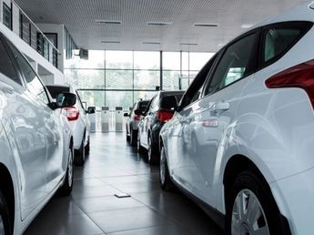 Prometían autos a precios increíbles y terminaron bajo sospecha: investigan un posible esquema Ponzi