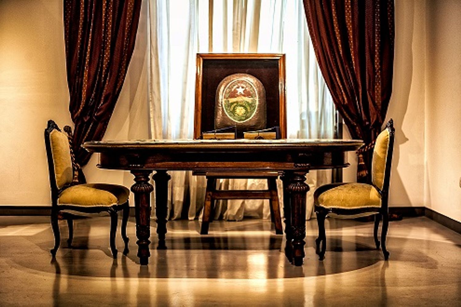 Casa de gobierno/caja de Jubilaciones ER.