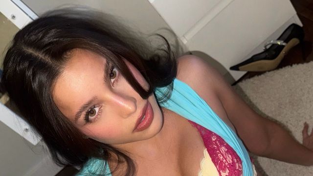 El polémico video de Emilia Mernes visitando a sus vecinos en Nogoyá que desató una ola de críticas en redes