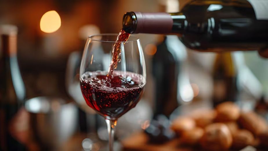 Una nueva feria de vinos llega a Córdoba con 90 etiquetas, arte en vivo y gastronomía