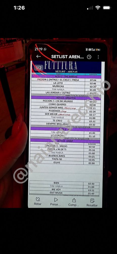 Tini se quebró en vivo: no pudo terminar una canción y borró del setlist los dos temas dedicados a su papá