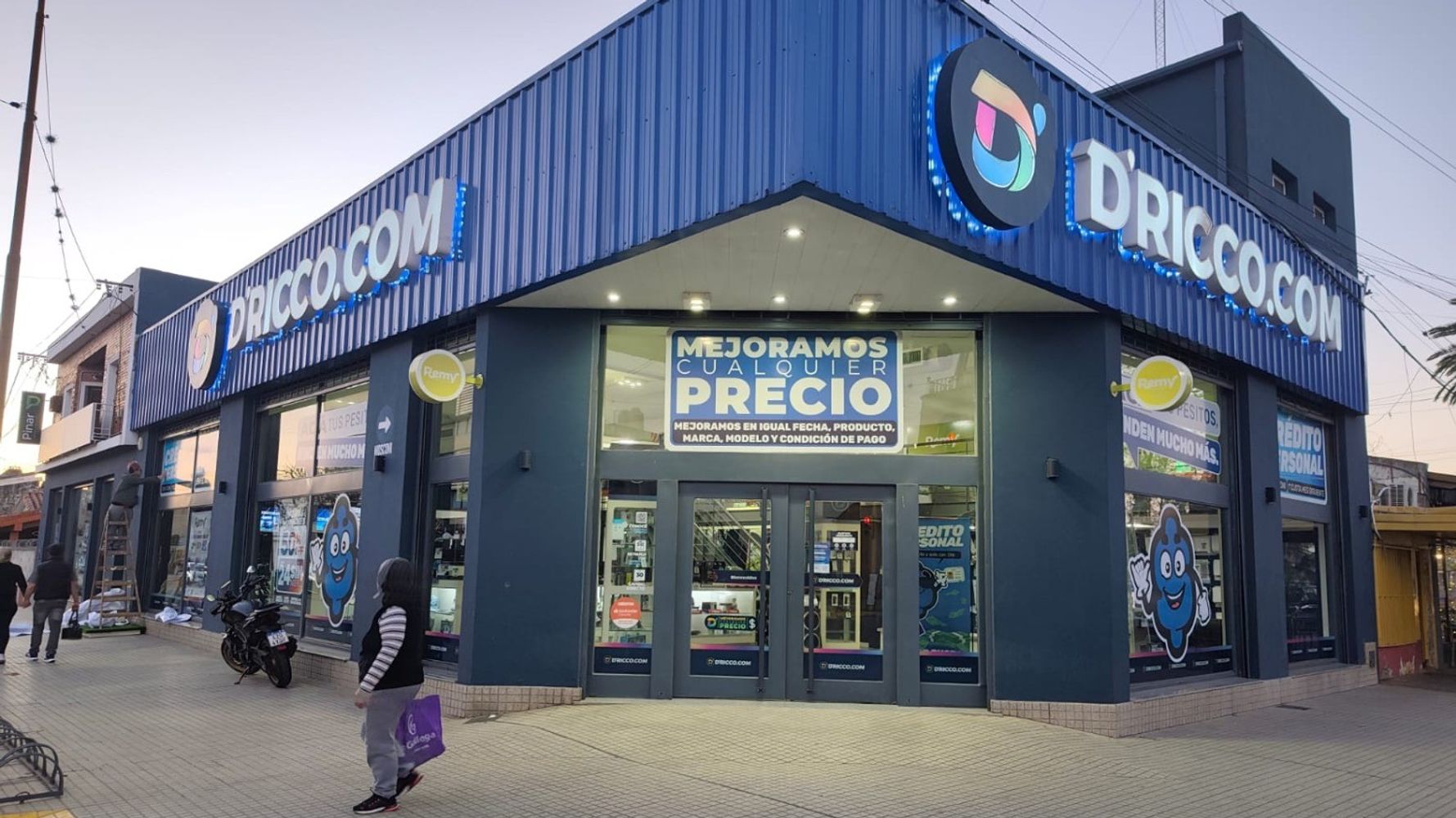 Acumula cientos de cheques rechazados