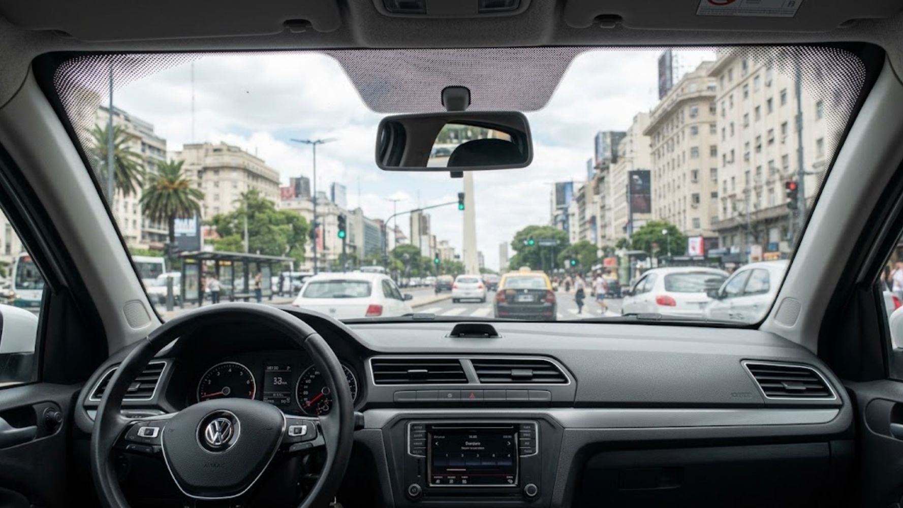 Las funcionalidades de este detalle del auto.