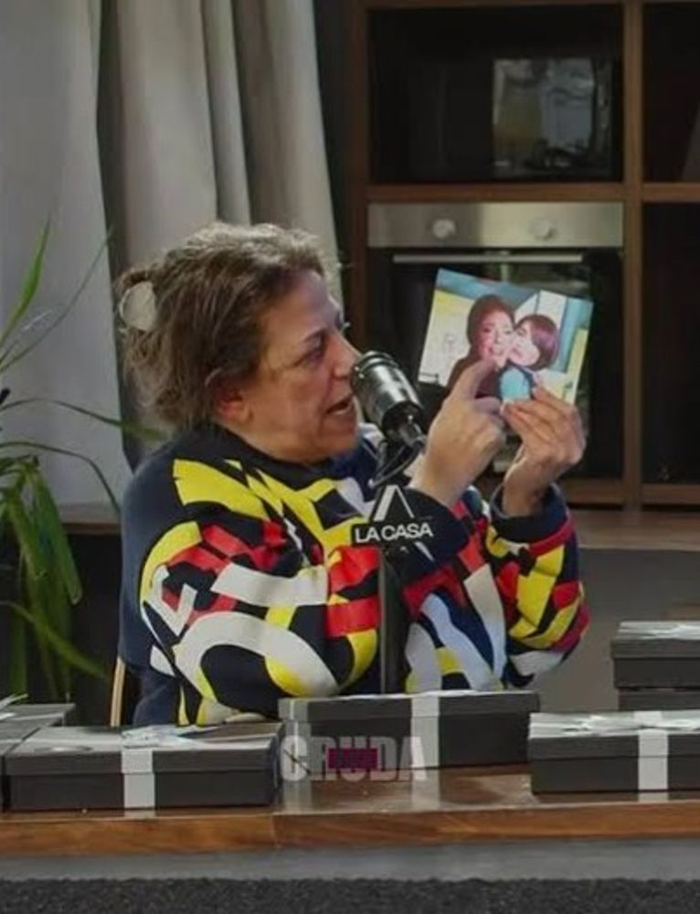 "Vos tuviste s*xo": una excompañera de Lali Espósito reveló cómo se dio cuenta de su primera experiencia íntima