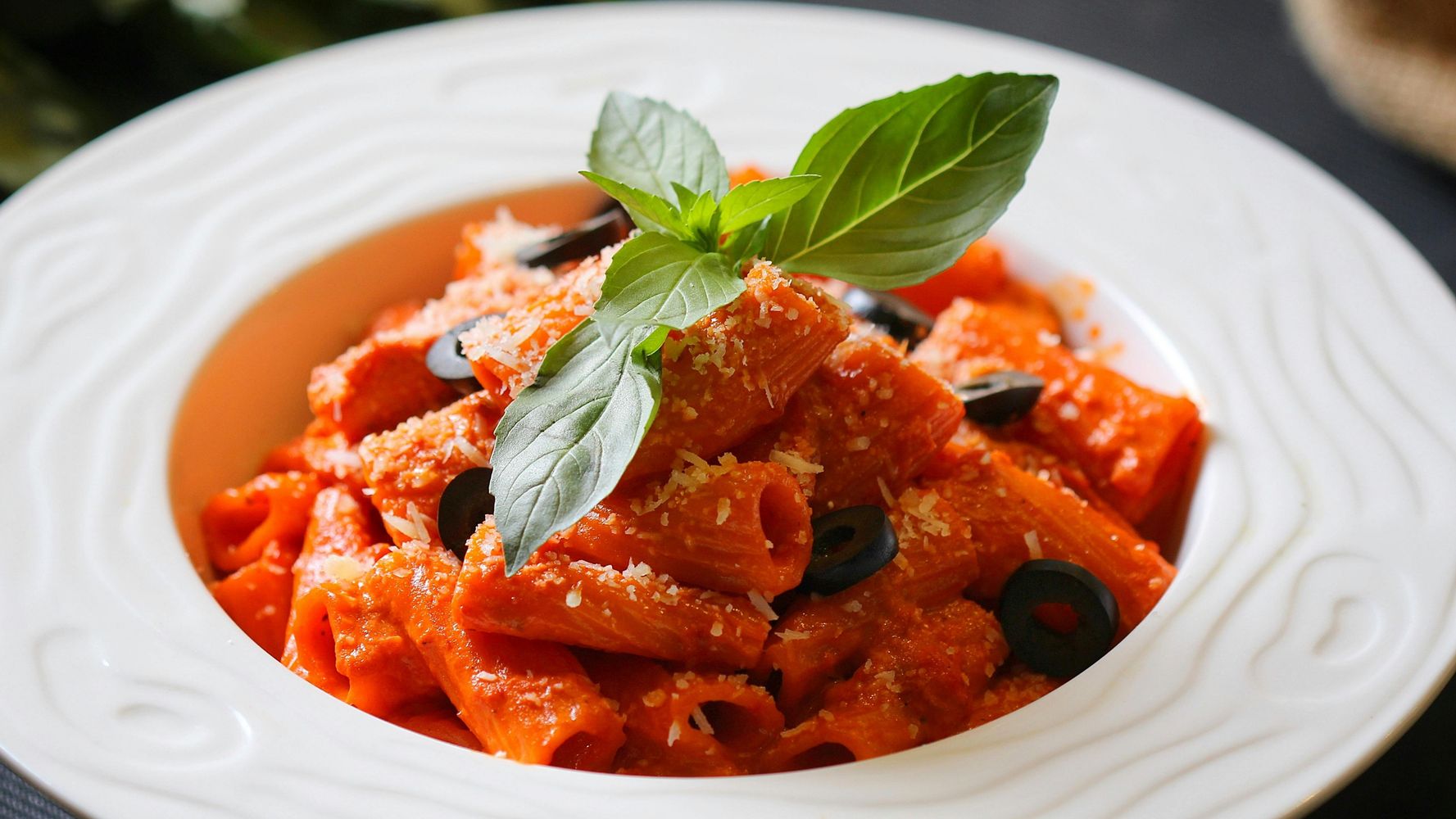 Fideos con salsa.