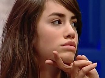 La mandó al frente: una excompañera de Lali Espósito en Casi Ángeles reveló cómo se dio cuenta que tuvo su primera vez