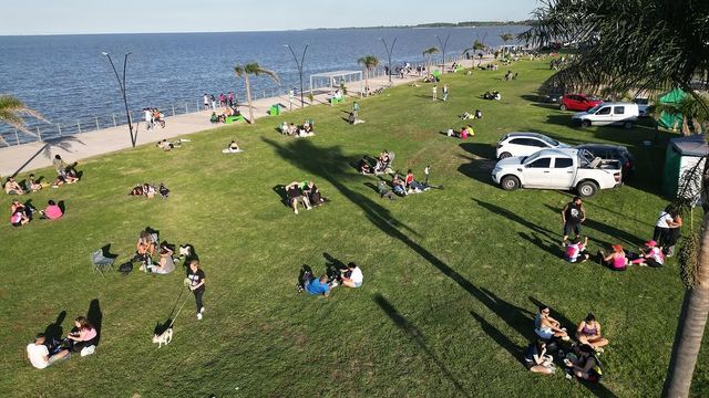 La playa escondida a una hora de CABA que tiene 14 kilómetros de costa y una enorme reserva natural