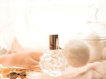 Si tenés tapitas de perfume en tu casa, no las tires, tenés un tesoro: cómo aprovecharlas, paso a paso