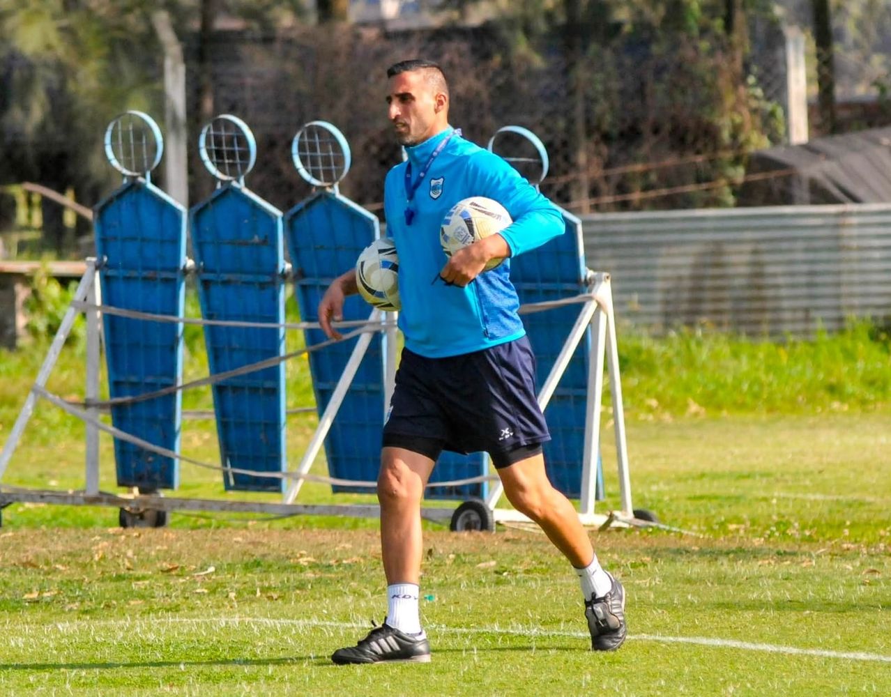 El regreso de Nicolás Dematei, Francisco Molina y Cristian Menéndez le daría otro aire al equipo del DT Pellerano (foto), que en el último encuentro ante Agropecuario sintió la ausencia de jugadores clave en el mediocampo y en la delantera.