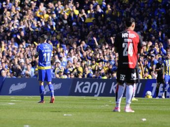El homenaje a Lionel Messi en el clásico rosarino, con un giro polémico por lo que cantó la hinchada de Central