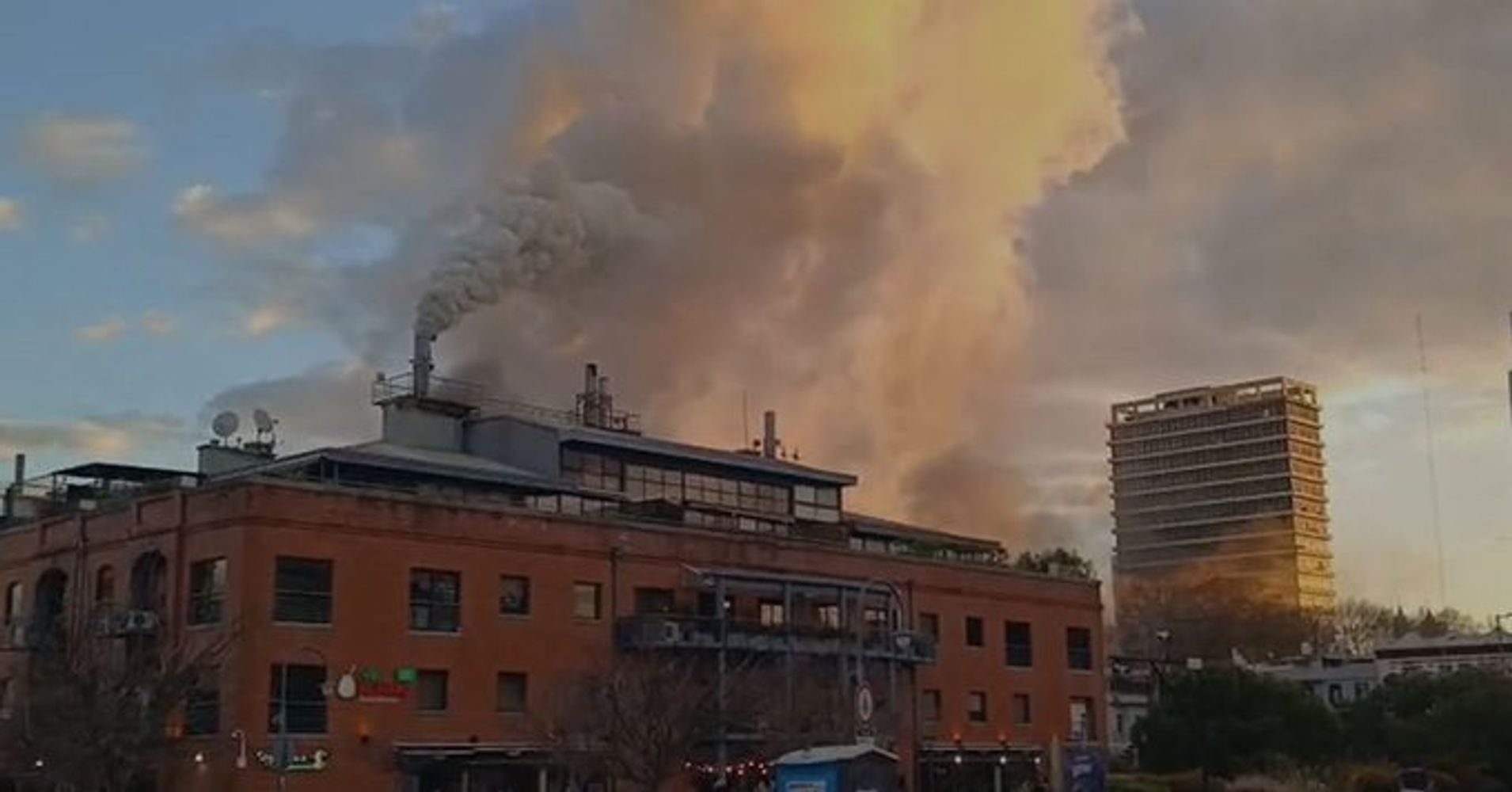 Incendio en un restaurante de Puerto Maderos.