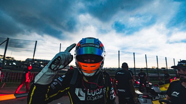 Fausto Arnaudo F4 Brasilera