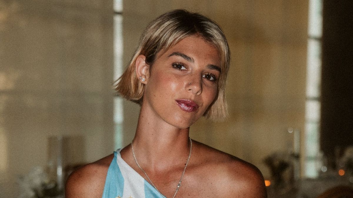 Desde Mónaco, Sara Sklate deslumbró con un look de encaje color blanco y se llevó todas las miradas