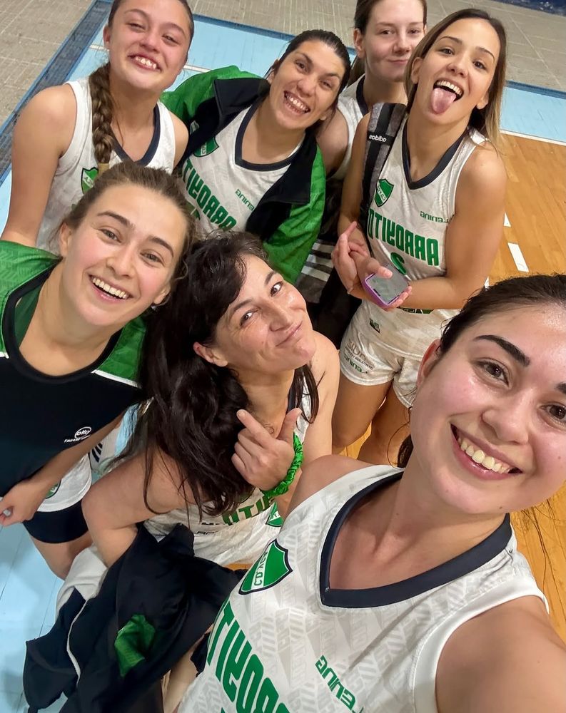 Maxi Básquet Femenino Deportivo y Cultural Arroyito