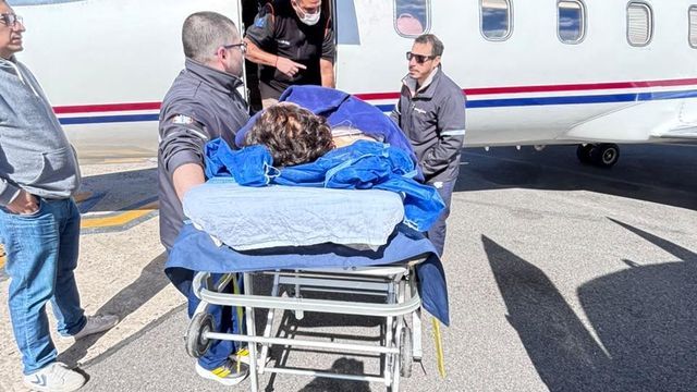 El Ministerio de Salud Pública coordinó el traslado de una mujer de 66 años a un centro especializado.