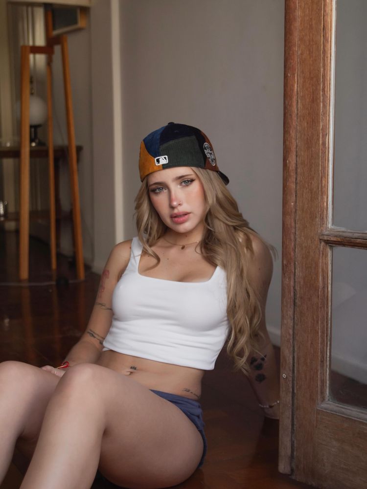 Coti Romero apostó por un look "athleisure" y paralizó las redes con su nueva figura