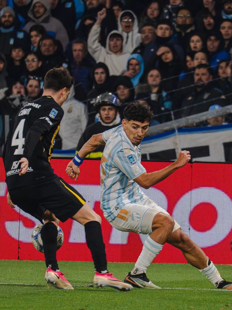 El "Decano" se impuso 2-1 a Racing con tantos de Godoy y Ruiz Rodríguez.