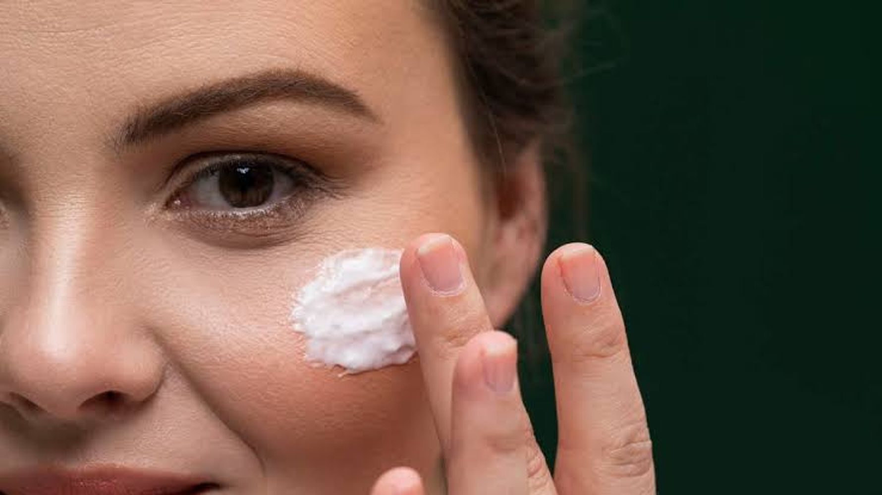 Los expertos en belleza coinciden: "Así puedes aplicar la crema Nivea para rejuvenecer el rostro y eliminar manchas"