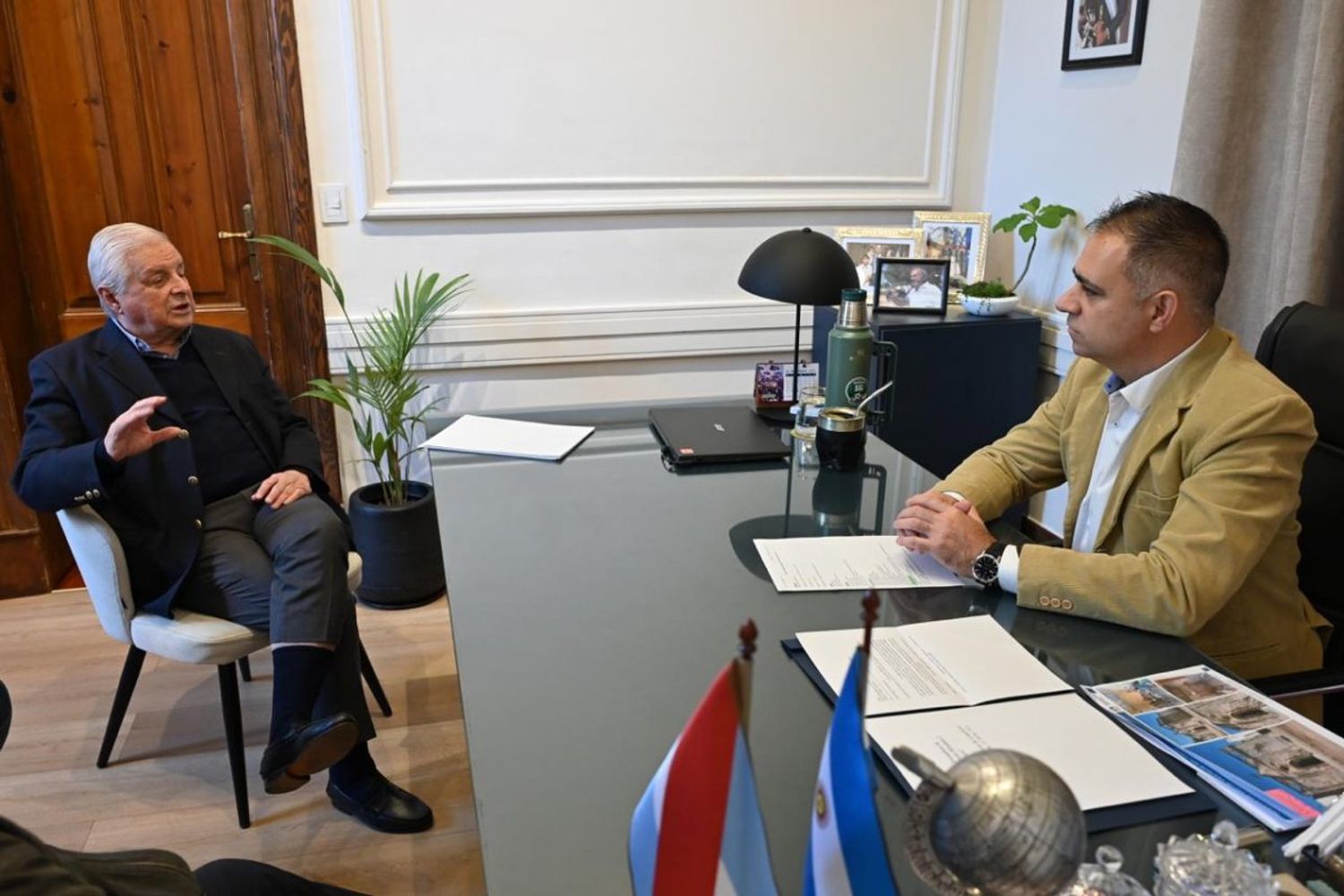 Intendente José Lauritto y Mauricio Davico.