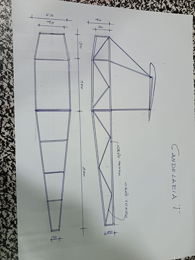 Alumnos de “La Base” construyen un avión experimental y buscan el apoyo de la comunidad.