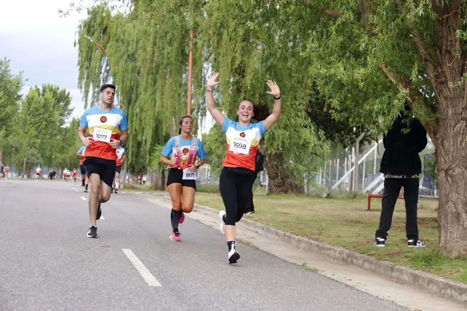 El domingo 1º de noviembre, la costa del lago será escenario de la tercera edición de la Maratón “Carlos Nicandro Paz”, una propuesta que combina deporte, encuentro familiar e identidad carlospacense.