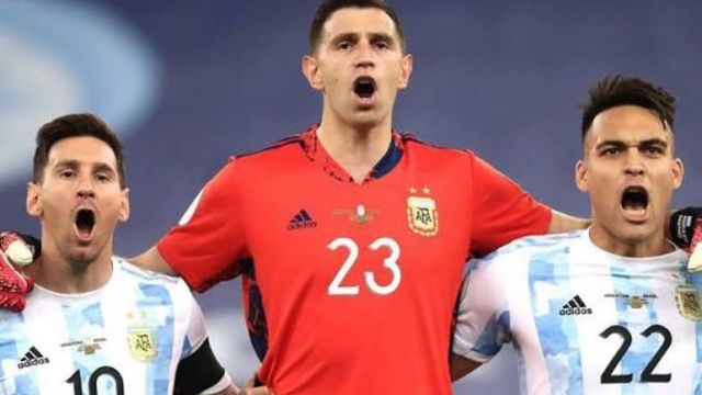 Los jugadores argentinos nominados al Balón de Oro 2026.