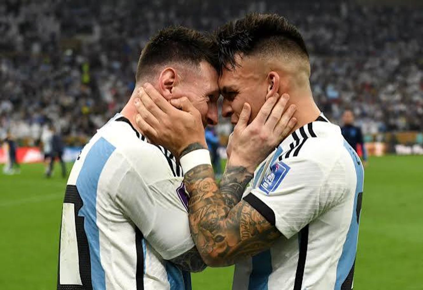 Los jugadores argentinos nominados al Balón de Oro 2026.