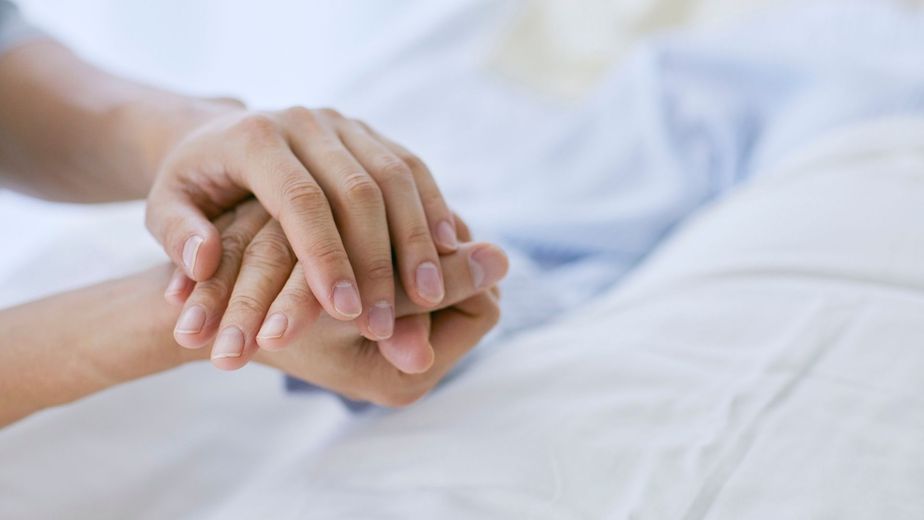 Pasó un mes en coma, podía escuchar lo que ocurría y una decisión de su mamá la marcó para siempre