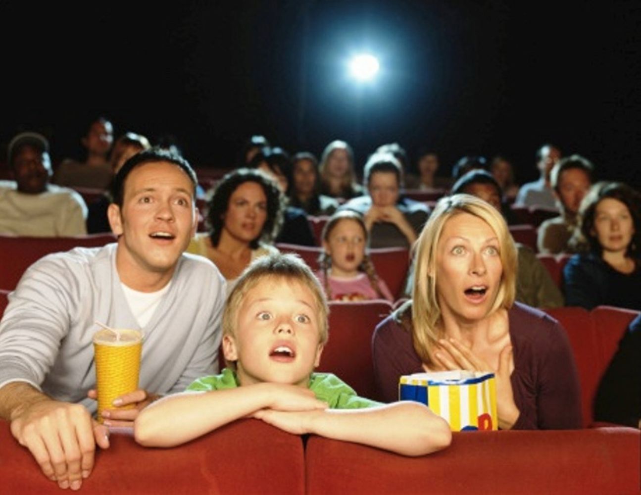 La cartelera combinará estrenos, películas que continúan en exhibición y grandes clásicos.