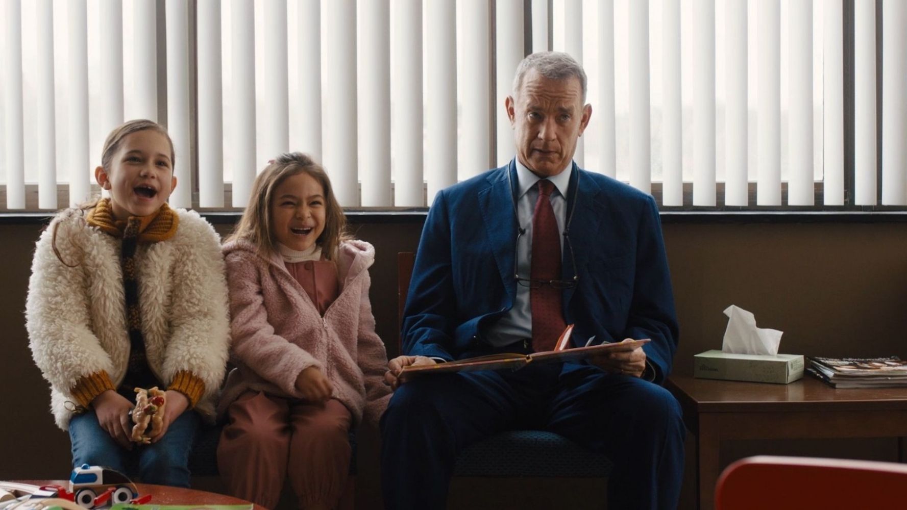 La producción combina drama y humor alrededor de una historia sobre la pérdida y los nuevos comienzos.